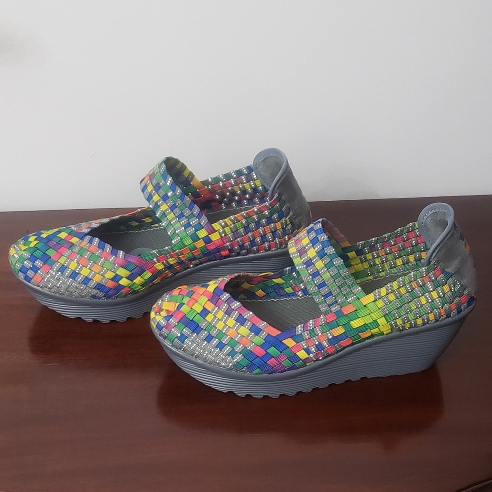 White Mountain Weaved Multi-colored Mary Jane Platform Wedges Size 7